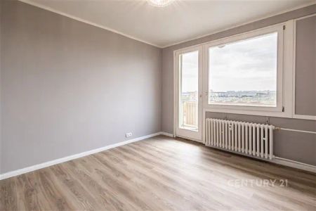 Pronájem krásného bytu 3+1 po kompletní rekonstrukci | Praha 10 – Zahradní Město. - Fotografie 5