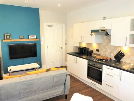 Alumhurst Road - Photo 2