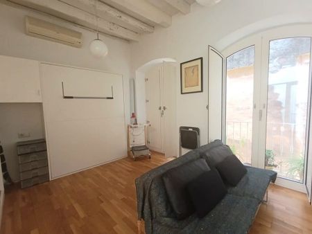 Calle Virgen de la Alegría, Sevilla, Andalusia 41004 - Photo 5