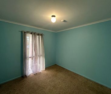 9 Holmes Drive, Beaconsfield - Photo 3