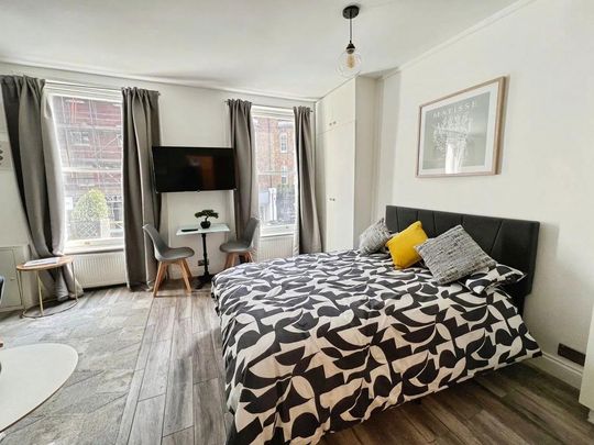 Studio to rent - Photo 1