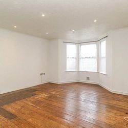 Fort Mansions, 9-11 Fort Crescent, Margate, CT9 1HN, Kent - Photo 3