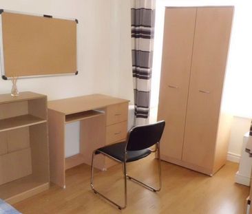 4 bedroom house to rent - Photo 3