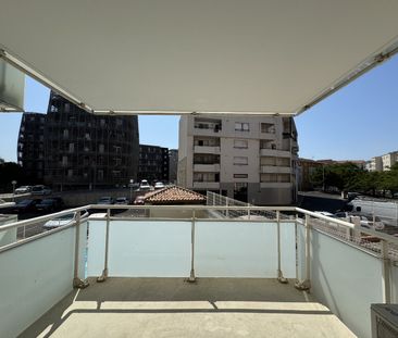 Location Appartement 2 pièces 40m² SETE 34200 - Photo 6