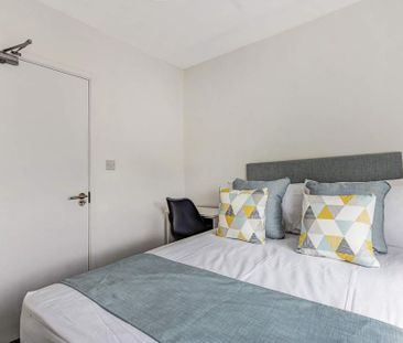 4 bedroom house to rent - Photo 2