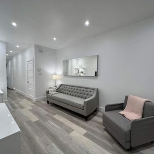 3 CH - 1 SDB - Montréal - $3,090 /mo - Photo 2