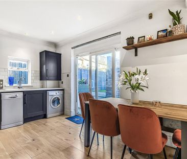 2 bedroom maisonette to rent - Photo 5