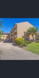 FANTASTIC LOCATION - Photo 4