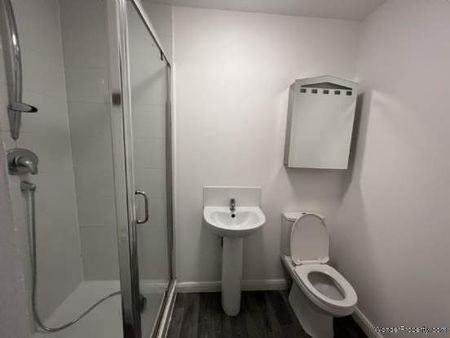 1 bedroom property to rent in Salford - Photo 4