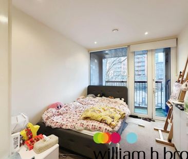Burgess Springs, City Park West, Chelmsford - Photo 2