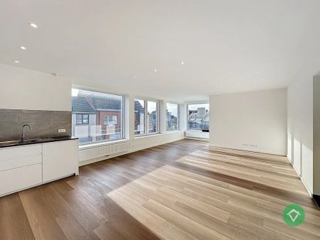 Volledig gerenoveerd appartement op de eerste verdieping met terras – De Mokker, Koekelare - Foto 2