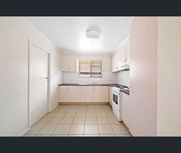 Unit 1/24A Grey Street, South Toowoomba, Qld 4350 - Photo 1