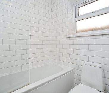 1 Bed Flat, Calderon Road, E11 - Photo 5