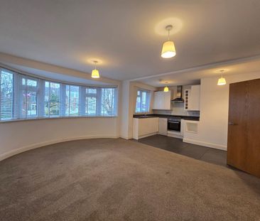 Golders Green Road, London NW11 - Photo 1