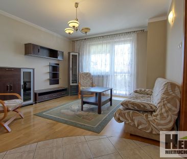 Na wynajem mieszkanie 3 pokojowe na zamkniętym osiedlu, ul. Fredry - Photo 1