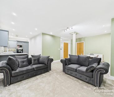 3 bedroom apartment to rent - Photo 2