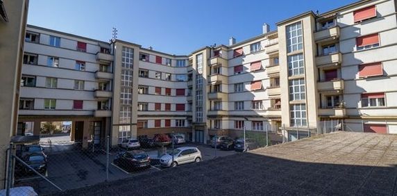 For rent at Avenue Ruchonnet 28 in Lausanne - Photo 2