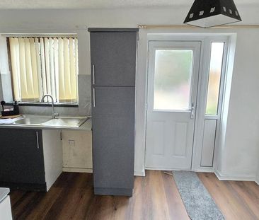 2 bedroom house to rent - Photo 1