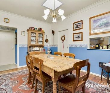 Family Living with Comfort and Convenience - Photo 4