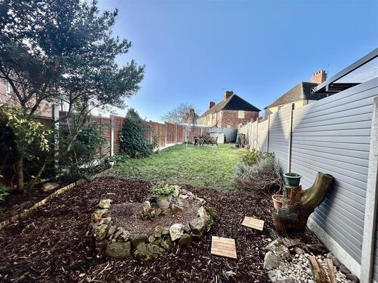 4 bedroom townhouse to rent - Photo 1