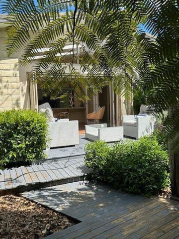Magical Mediterranean Oasis in central Warkworth - Photo 5