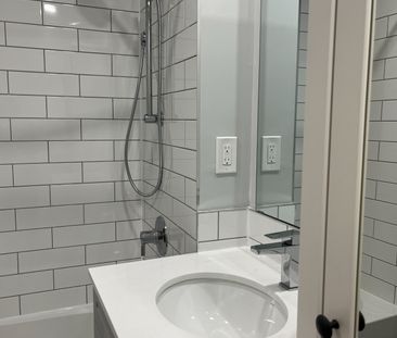 For Lease - 97 Twelfth Street Unit# Main Floor, Toronto, Ontario - Photo 4