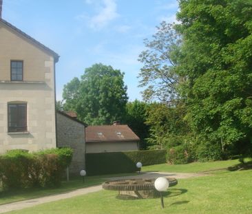 Dans résidence verdoyante et calme, appartement de type F2, en rez ... - Photo 2