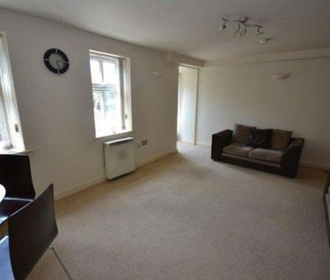 2 bedroom flat to rent - Photo 3