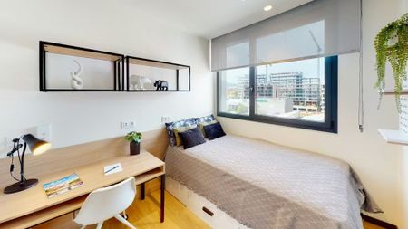 Carrer del Maresme, Barcelona, Catalonia 08019 - Photo 4