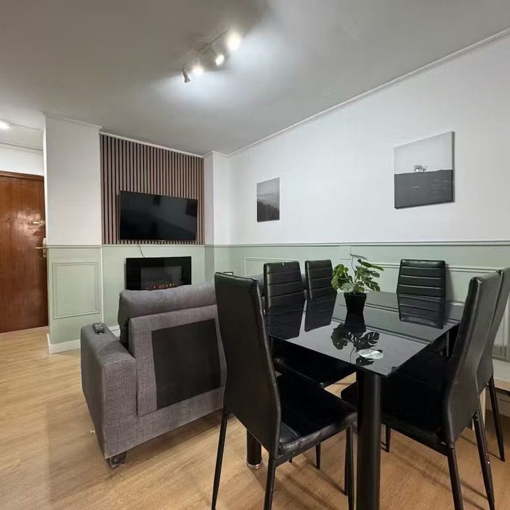 Plaza Villafranca de los Barros, Madrid, Community of Madrid 28034 - Foto 1