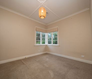 3-Bedroom Home With Harbour Views - Photo 5