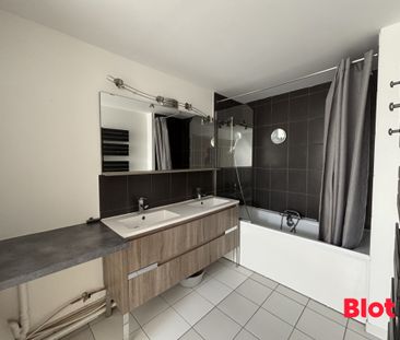 Location Appartement 3 pièces 73m² LA BOUEXIERE 35340 - Photo 3