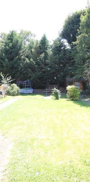 Madeley Road, London - Photo 2