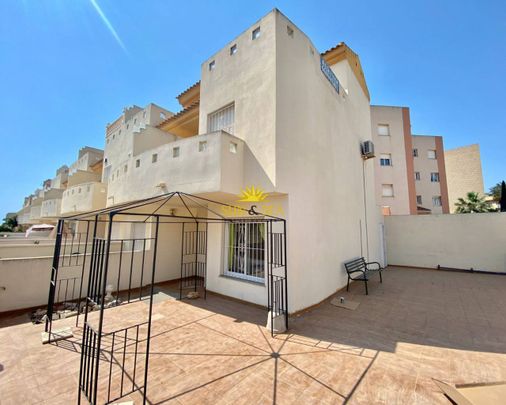 Long term rental, 3 bedroom townhouse Campoamor, Alicante. - Photo 1