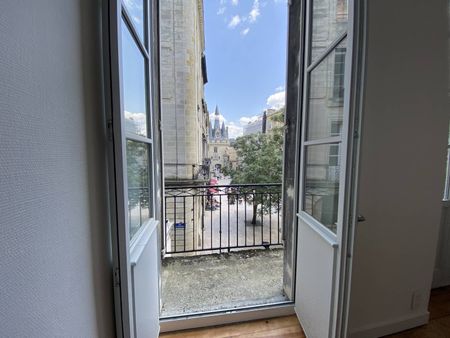 A LOUER APPARTEMENT T2 BORDEAUX - SAINT PIERRE - Photo 4