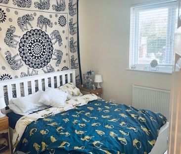 1 Bed Flat, Buckingham Place, BN1 - Photo 1