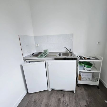 Location Appartement 1 pièce 23m² ROUBAIX 59100 - Photo 3