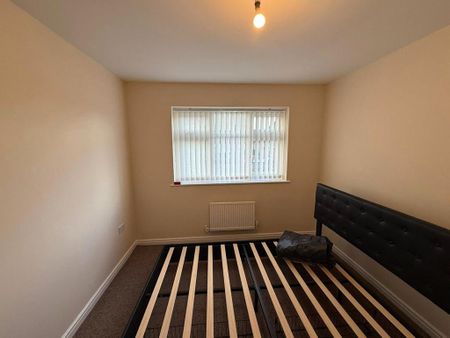 3 bedroom detached house to rent - Photo 4