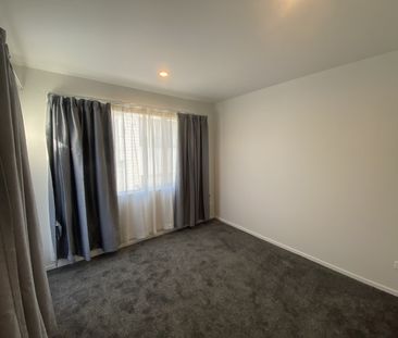 Beautiful Townhouse - Photo 6
