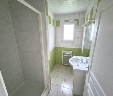 A LOUER Maison de plain pied 50160 Guilberville 4 pièce(s) 78 m2 - Photo 3