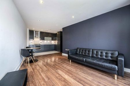 2 bedroom flat to rent - Photo 3