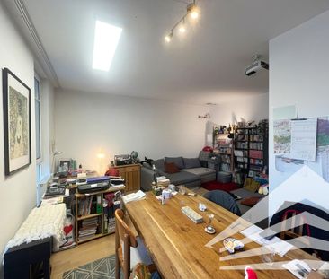 Gut aufgeteilte 3-Zimmer Wohnung mit Innenhof-Loggia und Küche! - Photo 1