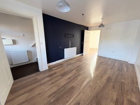 York Court, Hednesford, WS12, Property for rent - Photo 2