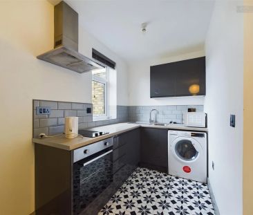 Lincoln Road, Peterborough, PE1 2PW - Photo 1