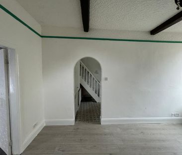 3 Bedroom Terraced For Let - Photo 3