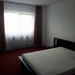 Inchiriere apartament 2 camere zona Sagului - Fotografie 2