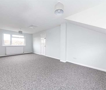 Brook Close, Wokingham, RG41 - Photo 3