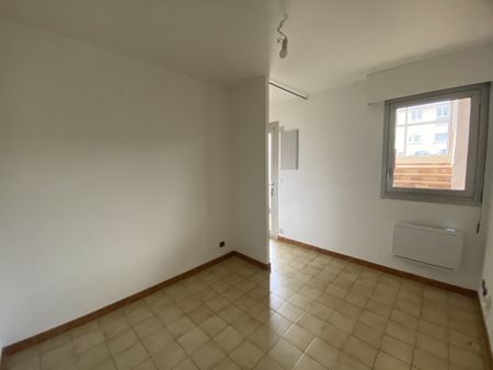 Appartement 2 pièces + parking extérieur - Photo 4