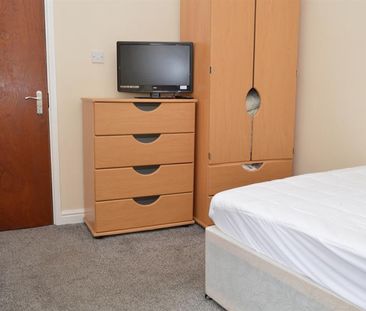 1 bedroom Flat To Let - Photo 1