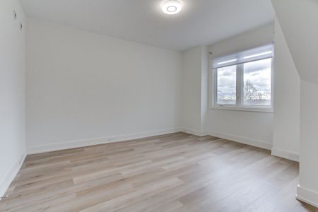 For Lease - 263 Barrie Street Unit# 12, Bradford West Gwillimbury, Ontario - Photo 4